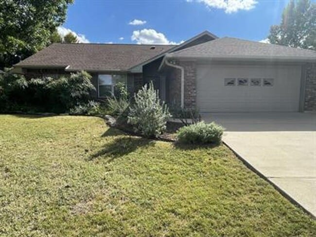 Building Photo - Charming 3-Bedroom Gem in Fredericksburg with Spacious Interior on PaintBrush Hollow