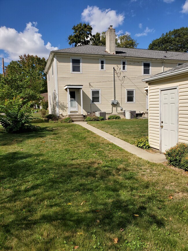 Rear Elev - 1370 Virginia Ave