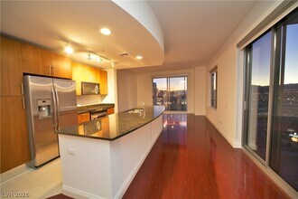 Building Photo - 200 W Sahara Ave