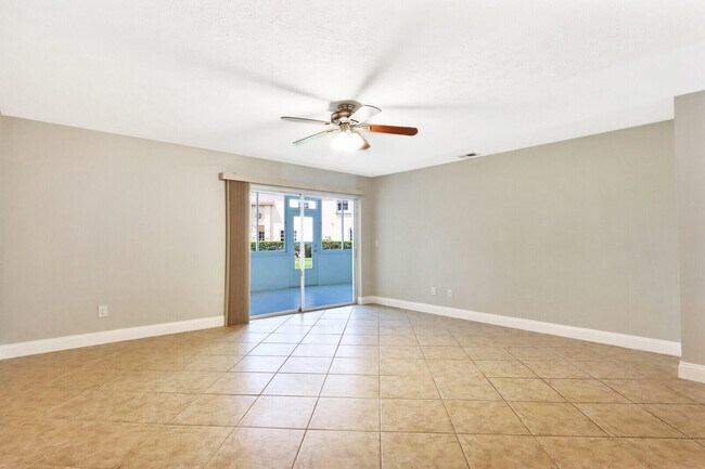 Building Photo - 2128 SE Wild Meadow Cir