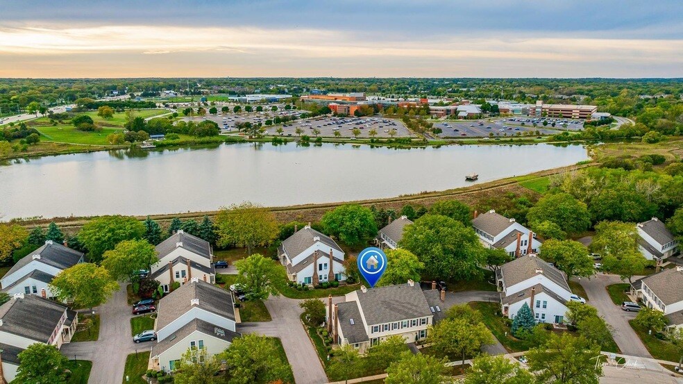 Foto principal - 2674 College Hill Cir