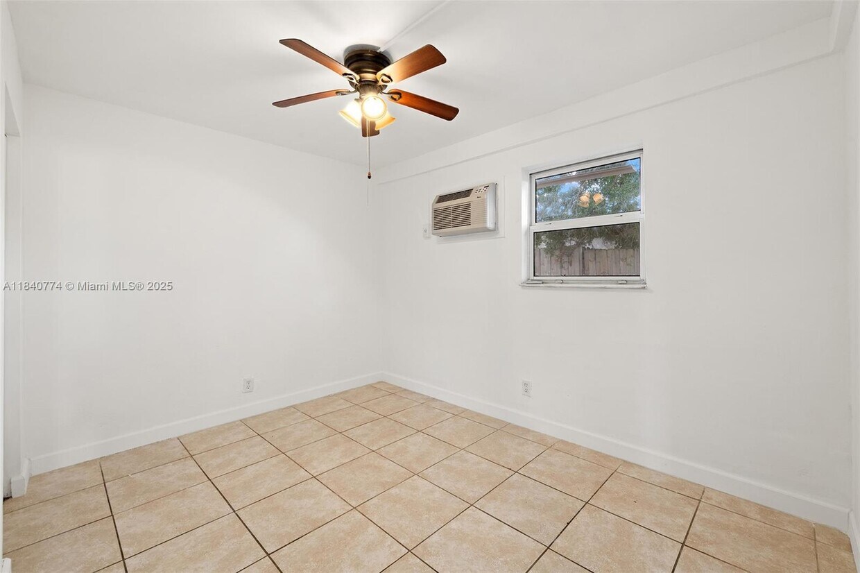 Foto principal - 517-521 NW 18th Ave