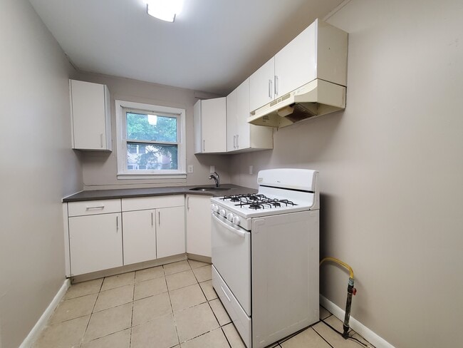 216 Fairmount Ave 2 - 218 Fairmount Ave