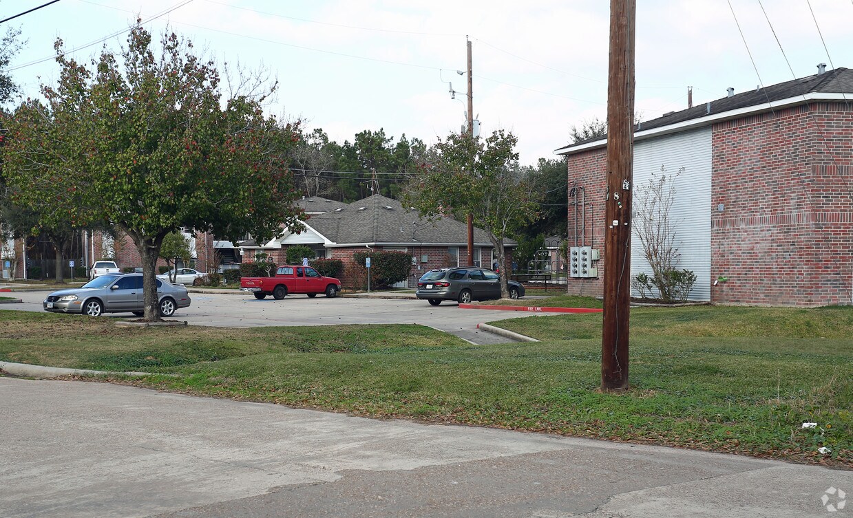 Porter Plaza Apartments Apartments 23473 Partners Way Porter, TX