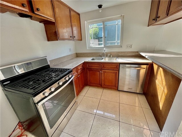 Primary Photo - 8154 Santa Inez Dr