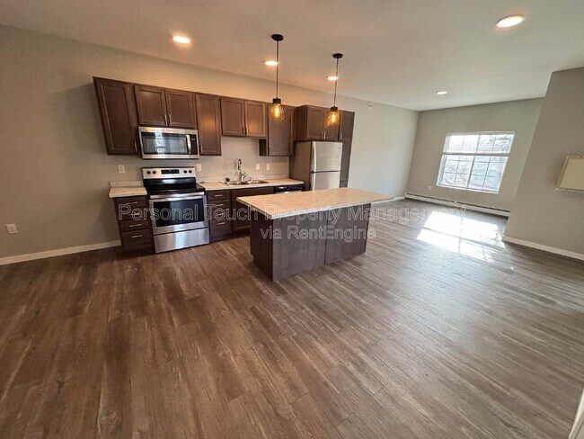 Foto del edificio - 600 8th St S