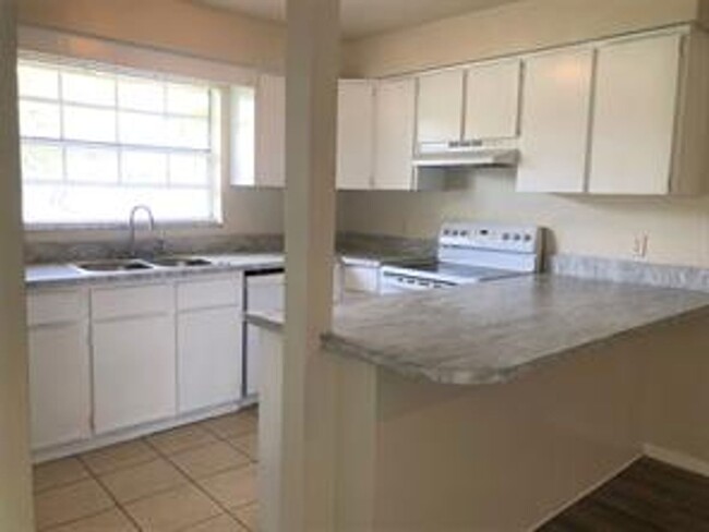 Foto del edificio - 3 Bedroom / 2 Bath Sanford Home Available ...