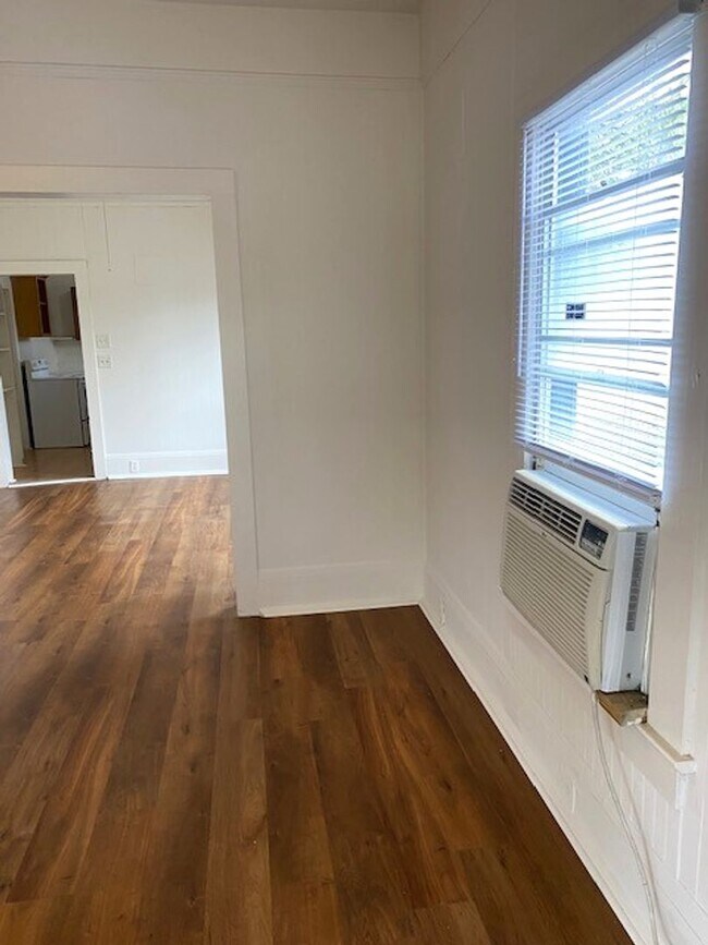 Foto del edificio - Nice 2/1 home convenient to UF Campus