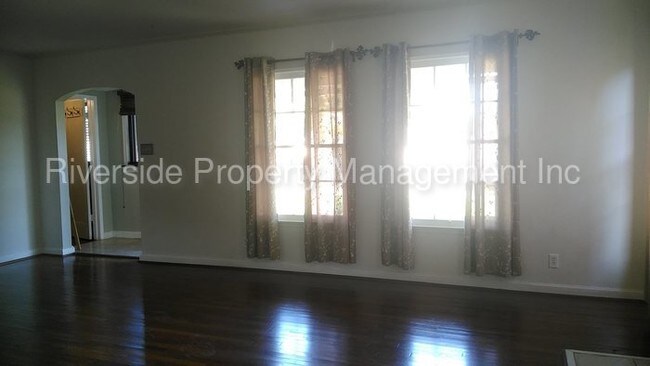 Foto del edificio - 5928 Birch St