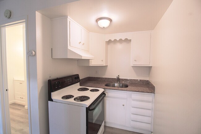 Foto del edificio - 523 Walker Dr