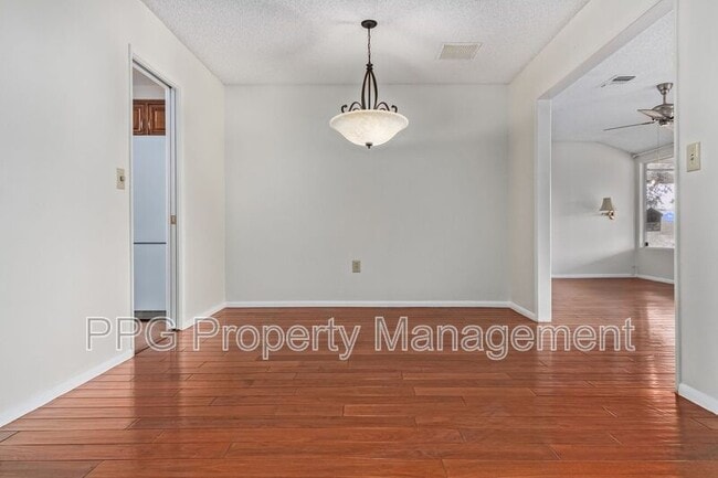 Building Photo - 14022 Whispering Lake Dr