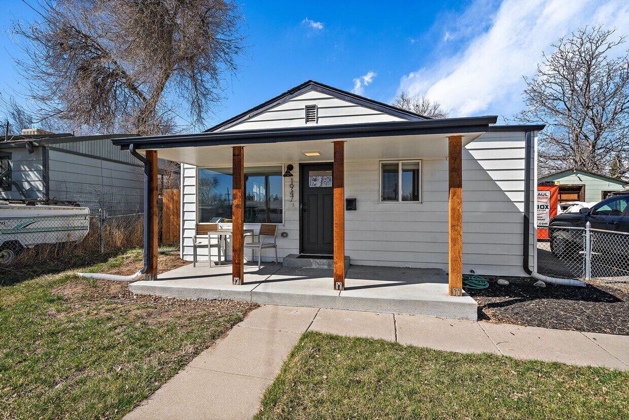 Foto principal - Charming 3 Bedroom Home Near Sloan's Lake