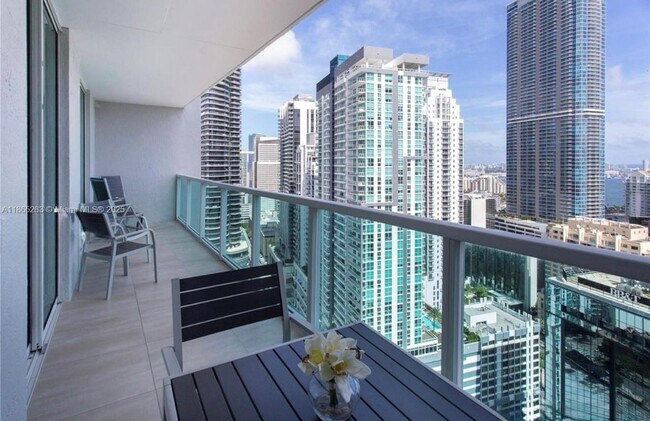 Foto del edificio - 1250 S Miami Ave