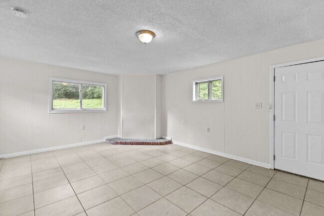 Foto del edificio - Perfect Blend of Convenience & Comfort on ...