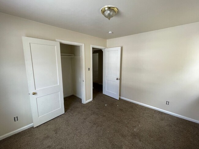 Foto del edificio - 4531 Woodward St