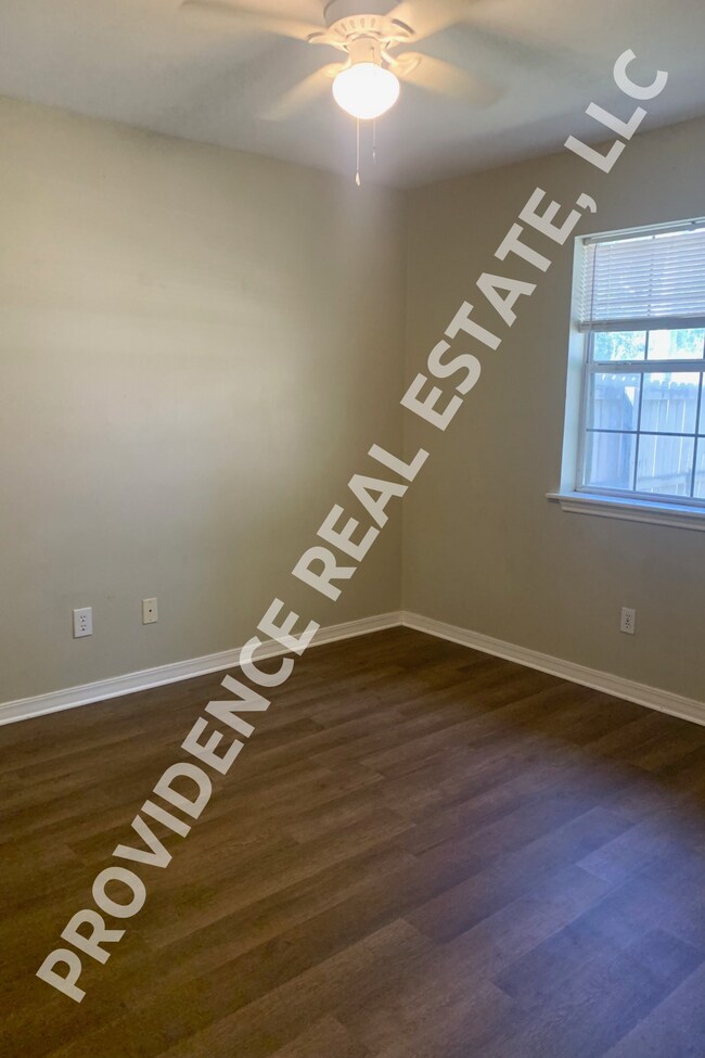 Foto del edificio - 1604 S Barnett Springs St