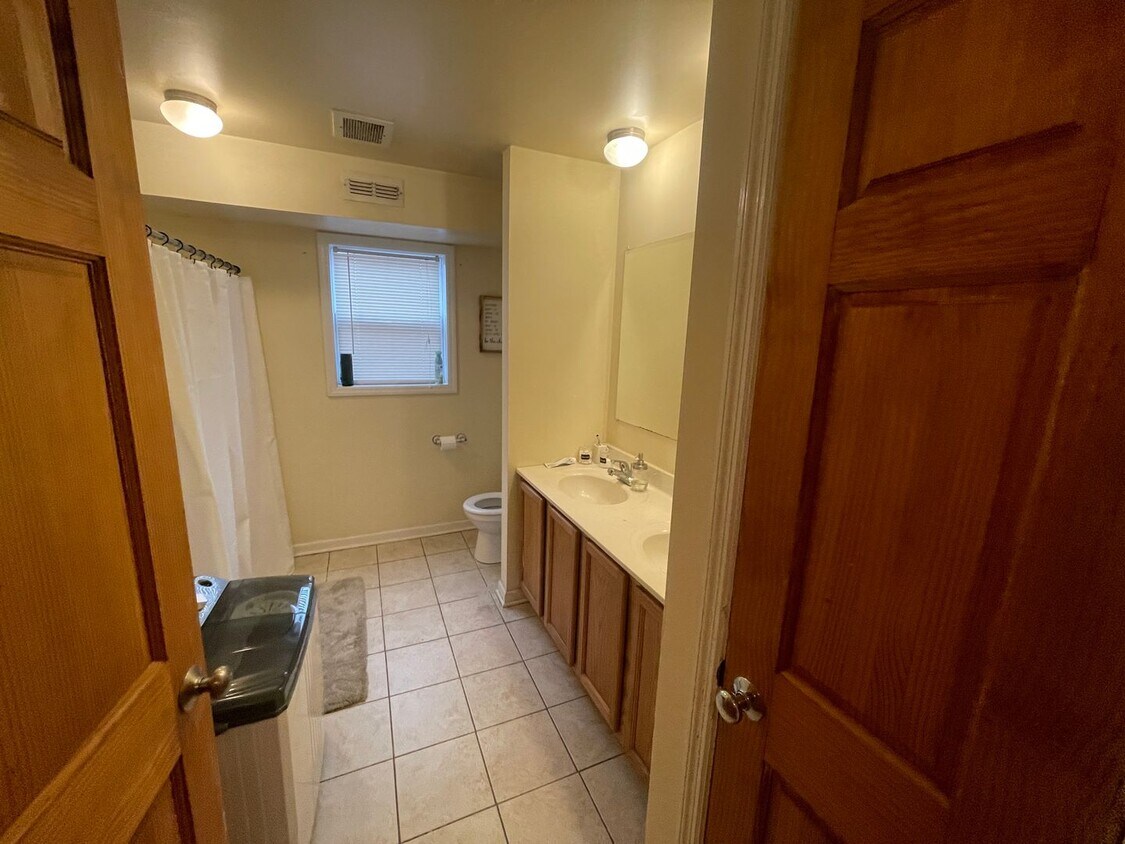 Primary Photo - 1523 N 17th St