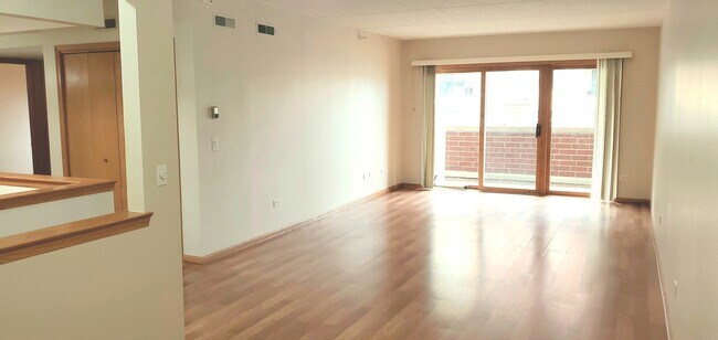 Foto del edificio - 5000 Oakton St