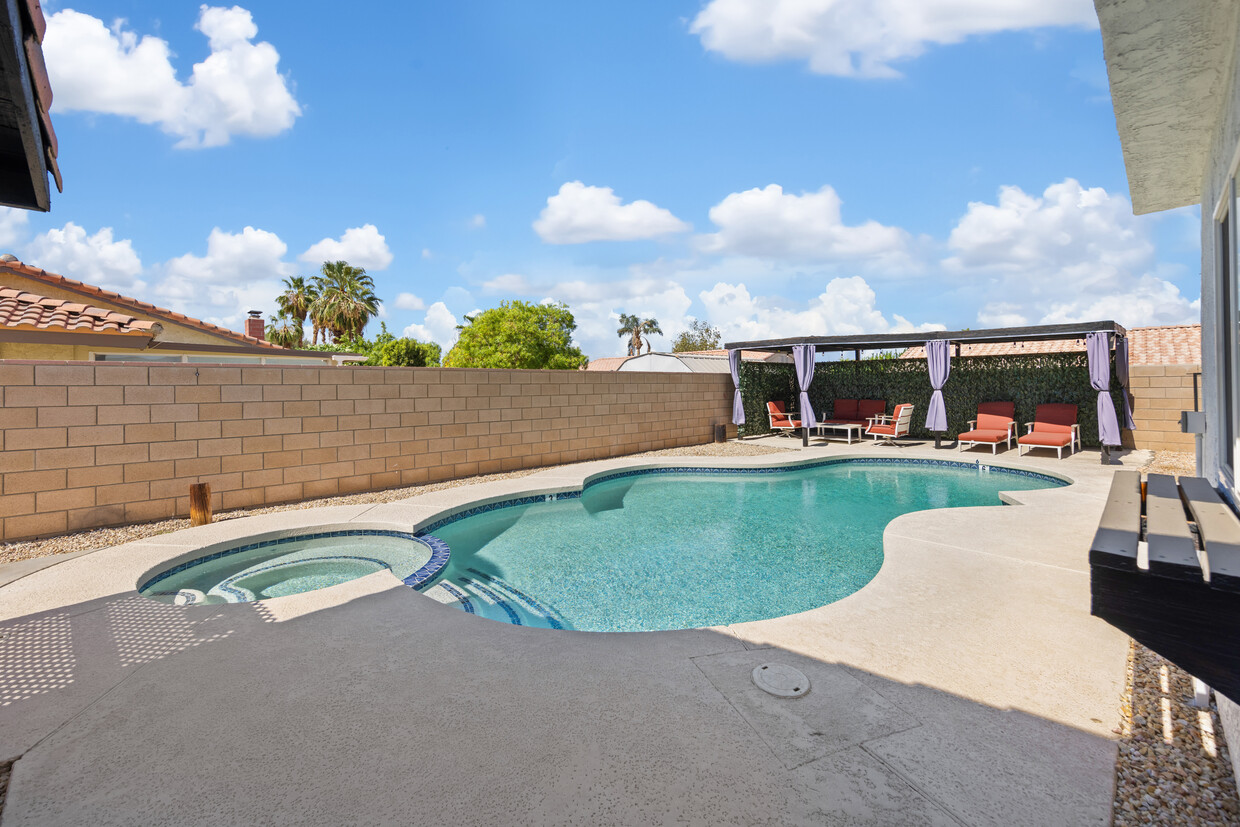 Heated Pool - 82264 E Helio Ct