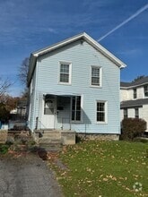 Building Photo - 424 Ulster St