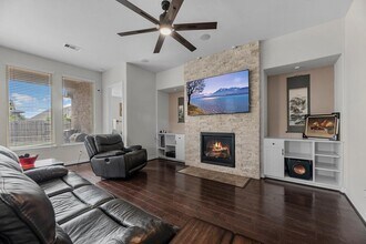 Building Photo - 9714 Sable Canyon Dr