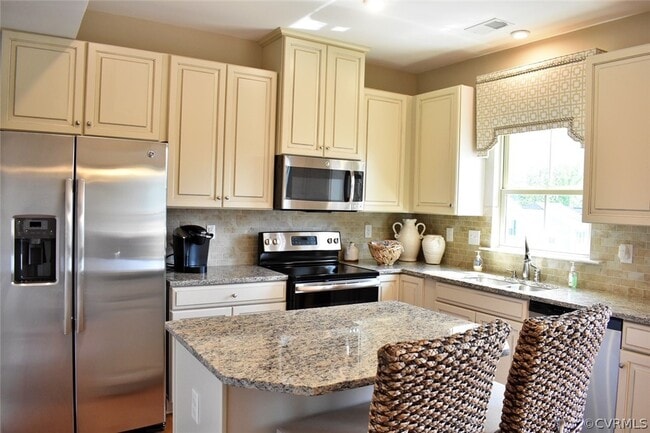 Building Photo - 6413 Knotgrass Alley