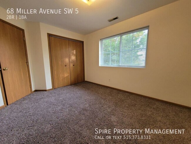 Building Photo - SW 2 bedroom 1 bath condo near Kirkwood Co...