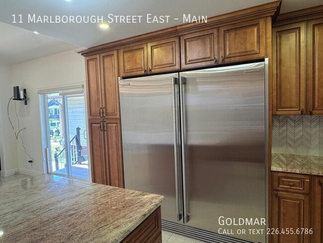 Building Photo - Looking for a home with an entertainers ki...