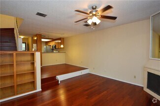 Building Photo - 7122 Wood Hollow Dr