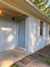 Building Photo - 406 N Joplin Pl