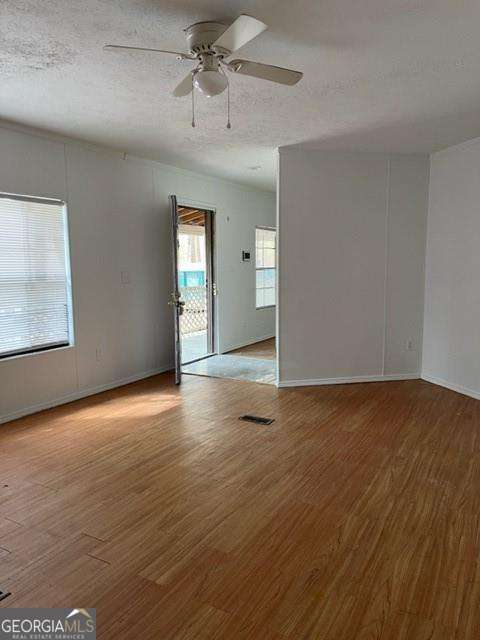 Building Photo - 102 N Cir Dr