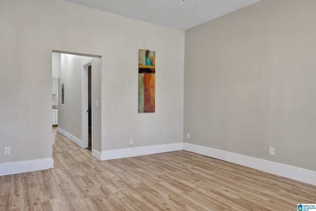 Foto del edificio - 2703 Dawson Ave SW