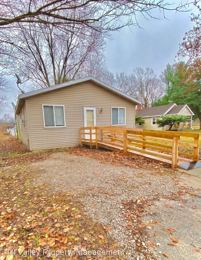 Foto principal - 3 br, 1 bath House - 2043 N 29th