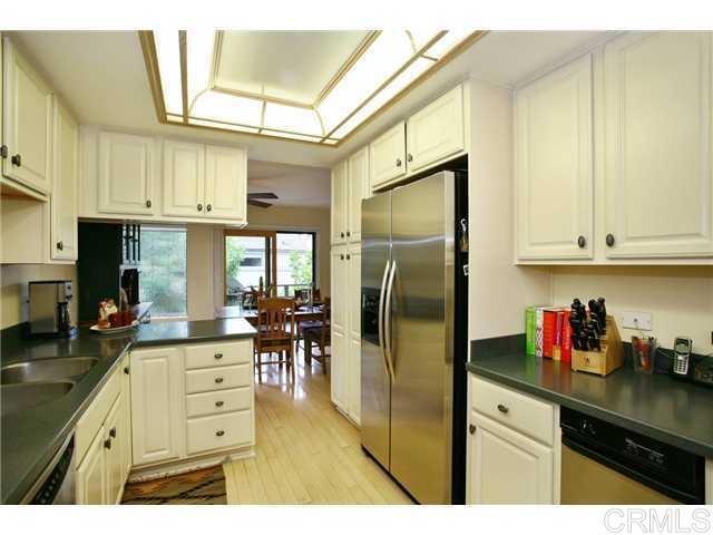 Foto del edificio - 233 Sea Forest Ct