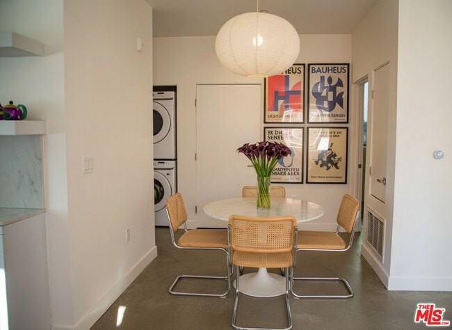 Building Photo - 4826 Franklin Ave