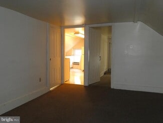 Building Photo - 2118 Allentown Rd