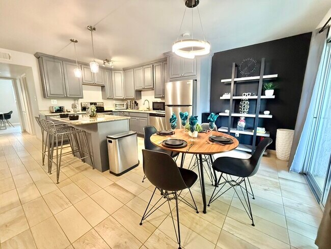 Foto del edificio - 5525 E Thomas Rd