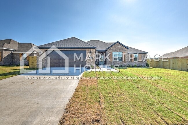 Photo - 375 Canada Dr House