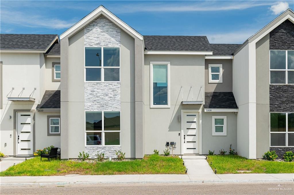 Foto principal - 5508 N Crown Point