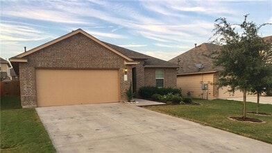 Building Photo - 112 Beargrass Dr