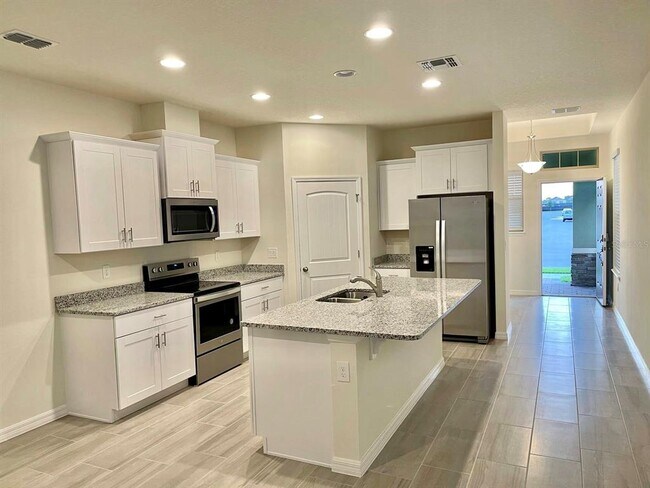 Foto del edificio - 9321 Jaywood Rd