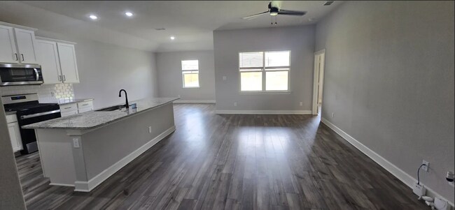 Foto del edificio - 820 Calhoun Dr