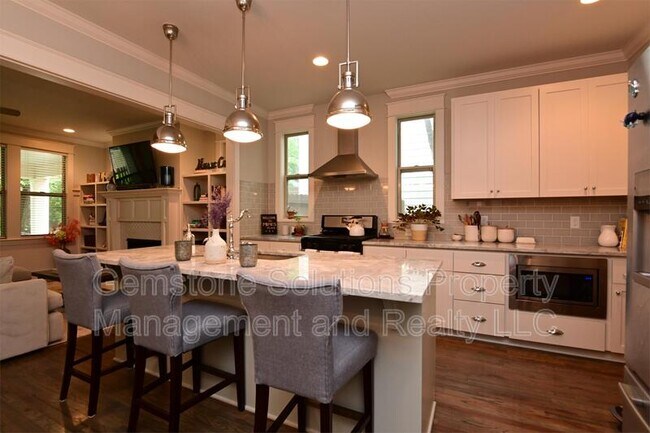 Foto del edificio - 608 S 12th St