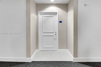 Building Photo - 1945 S Ocean Dr