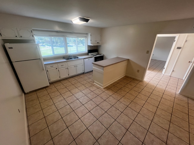 Foto del edificio - 147 Mountain View Dr SW