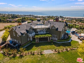 Building Photo - 6277 Sea Star Dr