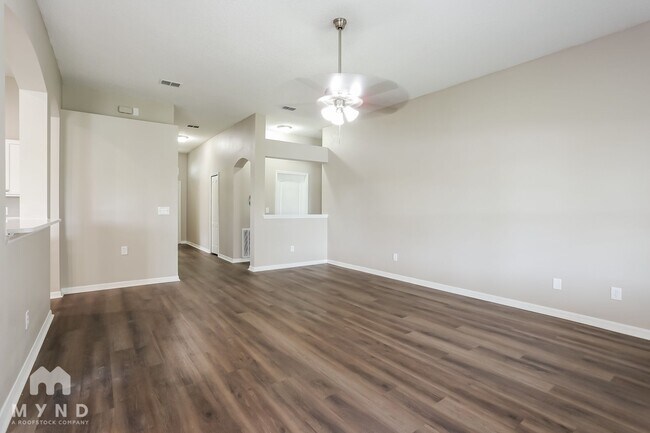 Foto del edificio - 10166 Rising Mist Ln