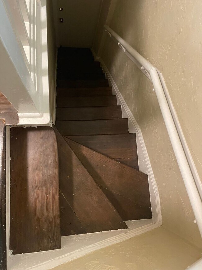 Interior Photo - 17th Ave