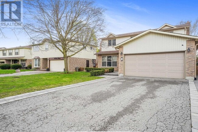 Building Photo - 57 Calder Crescent