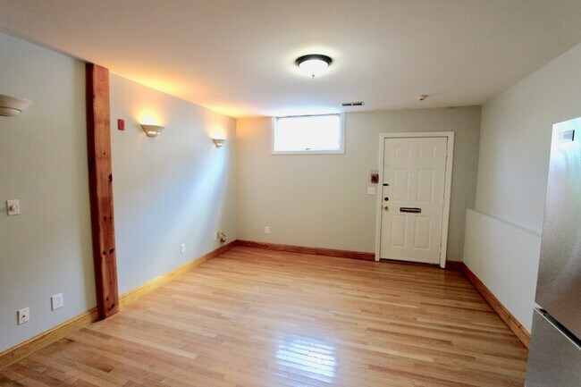 Building Photo - 5 Walden St